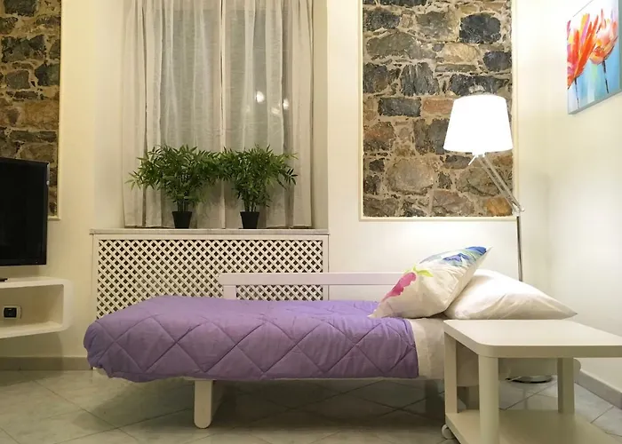 15 Piazza Saint Bon * La Spezia